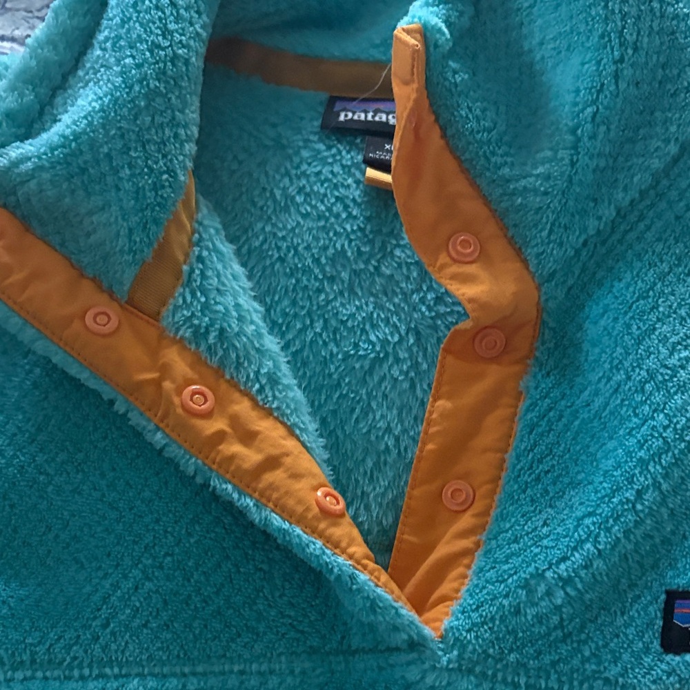 Vintage Patagonia Turquoise and Orange Women's Sweater - Picture 6 of 8
